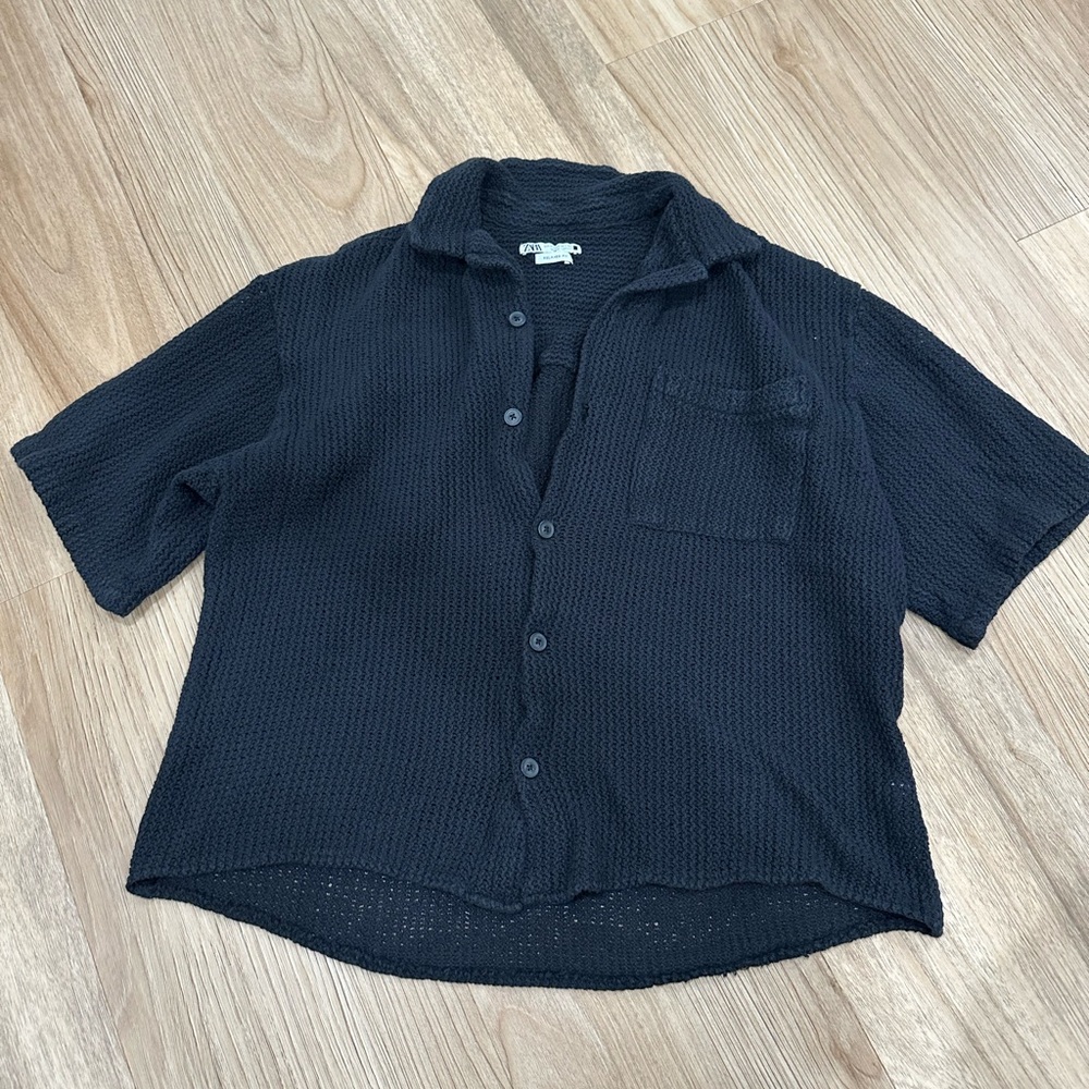 Zara men’s Button-Up Shirt